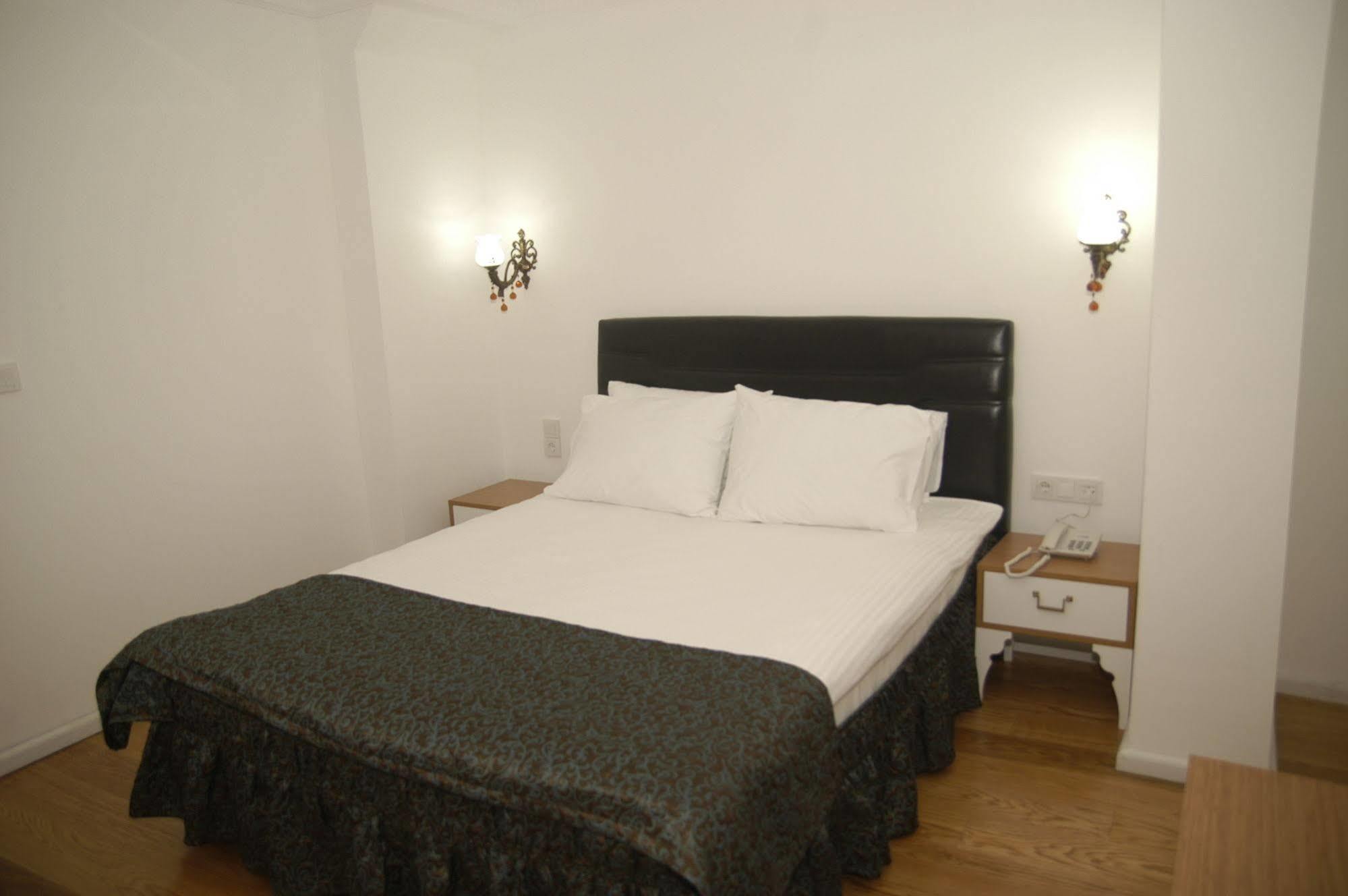 Jakaranda Hotel Isztambul Kültér fotó