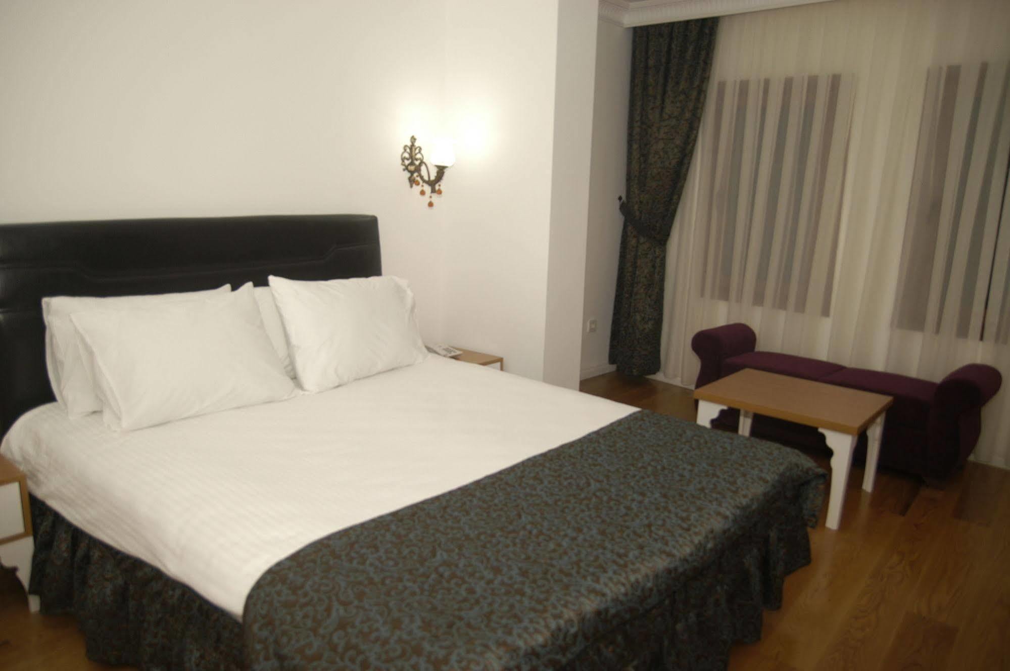Jakaranda Hotel Isztambul Kültér fotó
